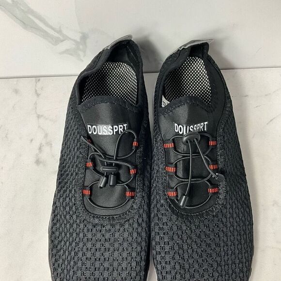 DOUSSPRT Water Shoes - Picture 3 of 6